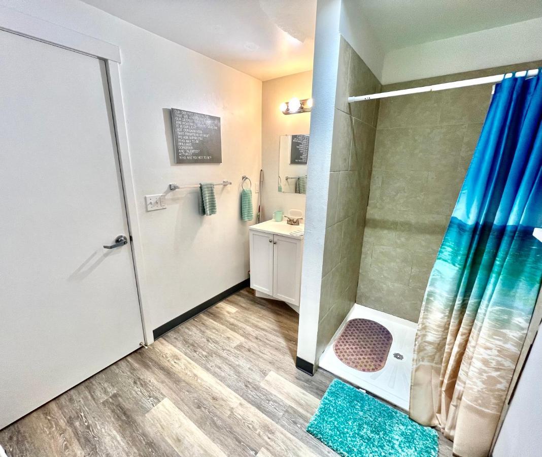 Private Room With Shared Bathroom On The 1St Floor 10 Minutes Walk To University Of Washington Seattle Exterior foto